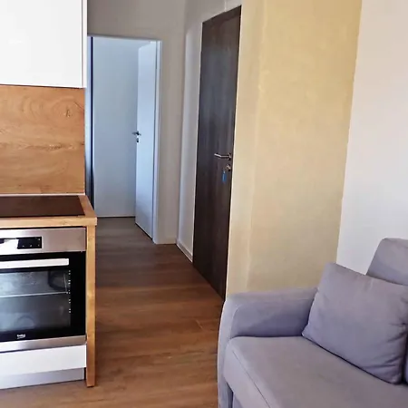 In - Paklenica Riviera 50355 סלינה