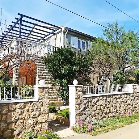 In - Paklenica Riviera 50355 * סלינה